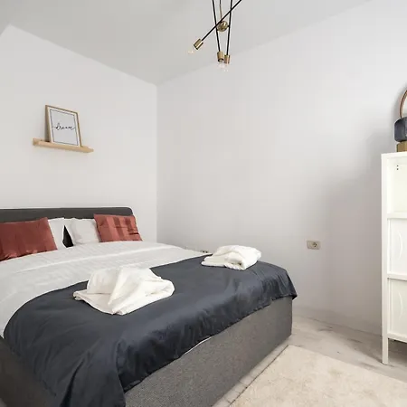 The 116 Neighboring Palace Of Parliament - * Bucarest