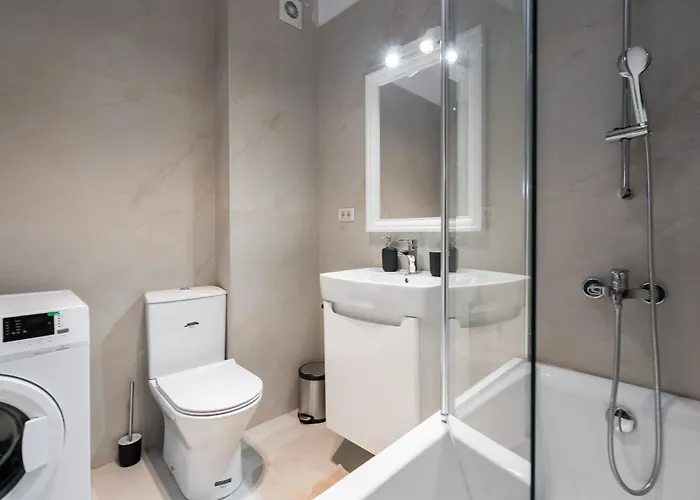 Apartamento The 116 Neighboring Palace Of Parliament - *