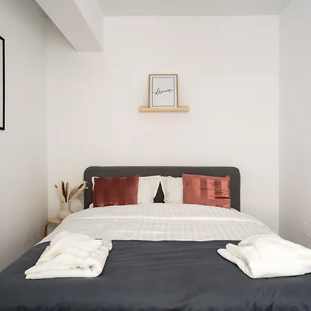 The 116 Neighboring Palace Of Parliament - Bukarest